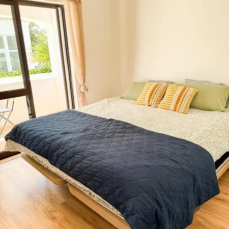 Гостевой дом Fernando Pessoa Фару